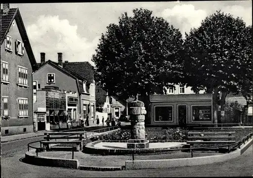 Ak Walldorf in Hessen, Straßenpartie, Platz