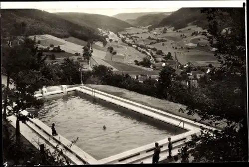 Ak Hettigenbeuern Buchen im Odenwald, Schwimmbad, Blick ins Morretal