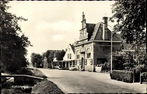 Ak Kortenhoef Nordholland Niederlande, Straßenpartie