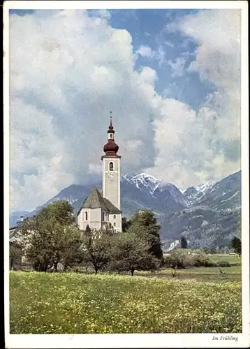 Ak Sankt Margarethen Tirol, Kirche, Ortspartie im Frühling