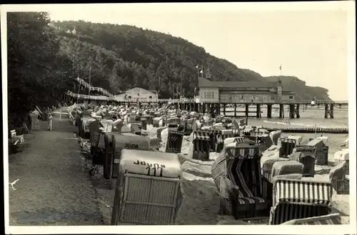 Foto Ostseebad Sellin auf Rügen, Strand, Seebrücke, Strandkörbe