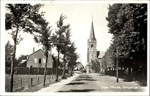 Ak Lage Mierde Nordbrabant, Dorpstraat, Kerk