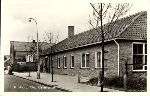 Ak Dinteloord Nordbrabant, Chr. Kleuterschool