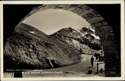 Ak Salzburg Österreich, Großglockner Hochalpenstraße, Ausblick v. d. Dollfuss Gedächtnis-Kapelle