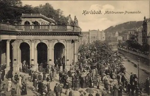 Ak Karlovy Vary Karlsbad Stadt, Mühlbrunnen-Promenade