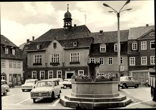 Ak Bad Blankenburg in Thüringen, Markt, Automobile, Lastwagen, Café Buchhandlung, Brunnen