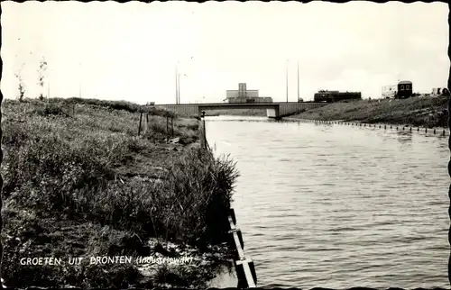 Ak Dronten Flevoland Niederlande, Flusspartie, Brücke