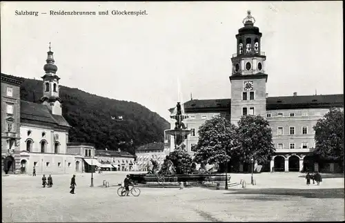 Ak Salzburg in Österreich, Residenzbrunnen, Glockenspiel