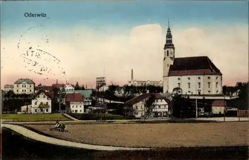 Ak Oderwitz in der Oberlausitz, Blick zur Kirche, Fachwerkhäuser