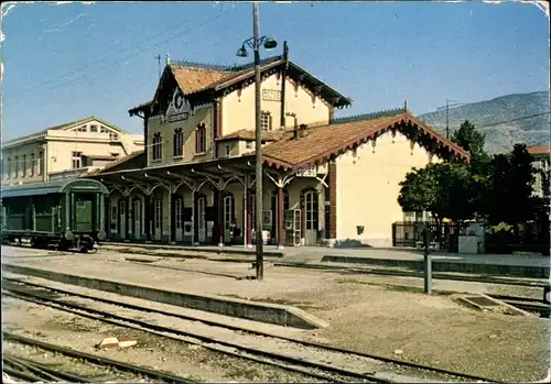 Ak Volos Griechenland, Bahnhof, Gleisseite