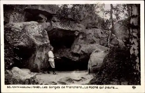 Ak Fontainebleau Seine et Marne, Les Gorges de Franchard, La Roche qui pleure