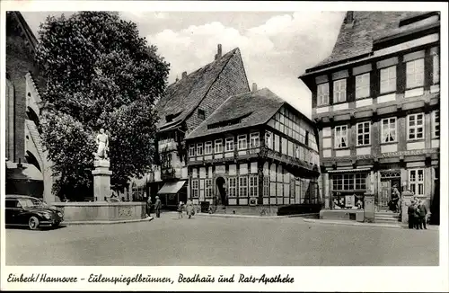 Ak Einbeck in Niedersachsen, Eulenspiegelbrunnen, Brodhaus und Ratsapotheke