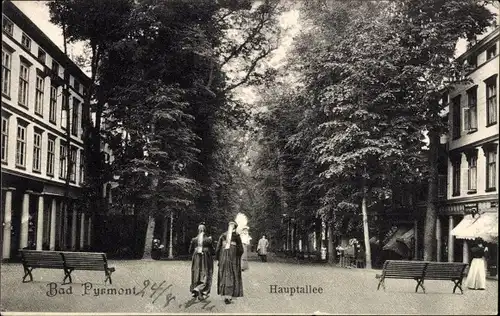 Ak Bad Pyrmont in Niedersachsen, Blick in die Hauptallee, Fassaden