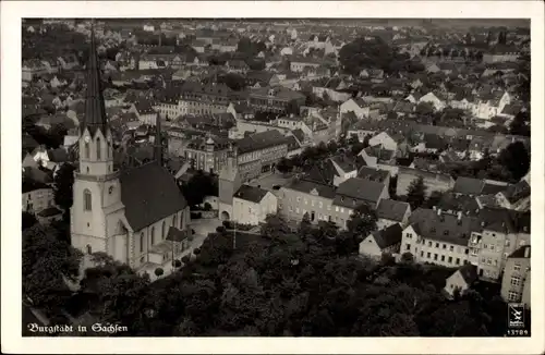 Ak Burgstädt in Sachsen, Luftbild, Stadtansicht, Kirche