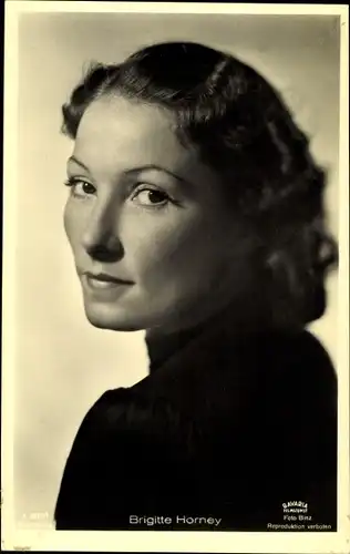 Ak Schauspielerin Brigitte Horney, Portrait, Ross 3378/1