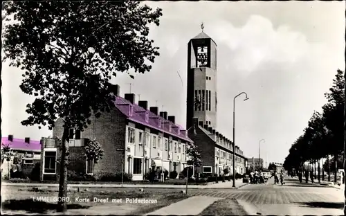 Ak Emmeloord Flevoland Niederlande, Korte Dreef met Poldertoren