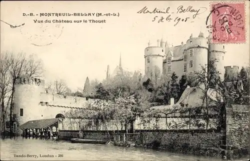 Ak Montreuil-Bellay Maine et Loire, vue du Château sur le Thouet