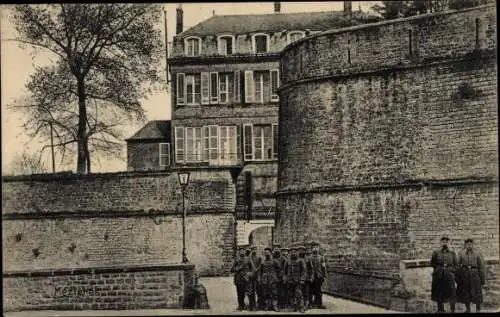 Ak Mézières Ardennes, Deutsche Soldaten, 1. WK