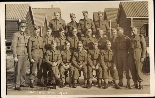 Foto Ak Britische Soldaten in Uniform, Baracken, Hut H 2, October 1940