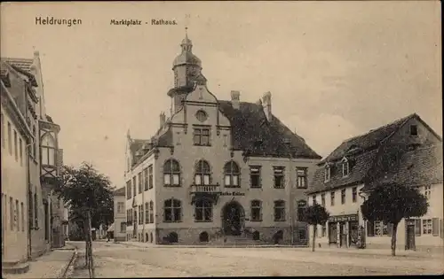 Ak Heldrungen in Thüringen, Marktplatz, Rathaus