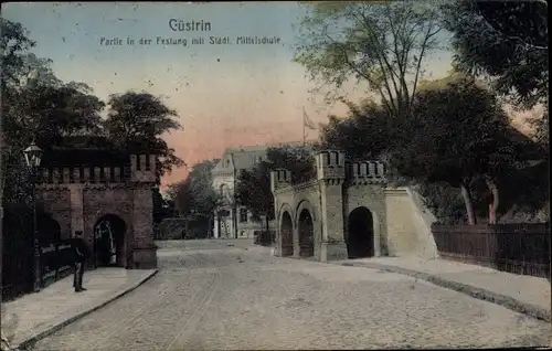 Ak Kostrzyn nad Odrą Cüstrin Küstrin Ostbrandenburg, Festung, Städt. Mittelschule