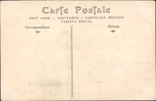 Ak Mézidon Calvados, La Place de l'Eglise