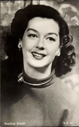 Ak Schauspielerin Rosalind Russell, Portrait