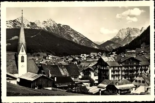 Ak Seefeld in Tirol, Ortsansicht, Wetterstein, Karwendel