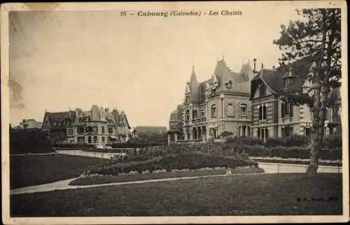 Ak Cabourg Calvados, les Chalets, Ensemble, Grünanlagen