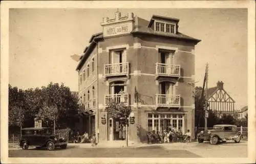 Ak Franceville-Plage Calvados, Hotel des Pins, Automobile, Gäste