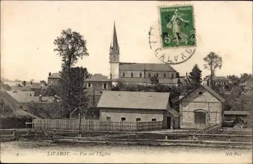 Ak Livarot Calvados, vue sur l'église, Kirche