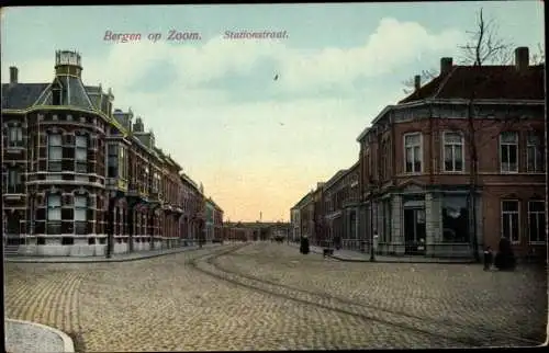 Ak Bergen op Zoom Nordbrabant Niederlande, Stationstraat