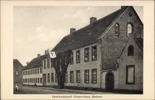 Ak Beckum im Kreis Warendorf, Vereinslazarett Vinzenzhaus, Straßenseite