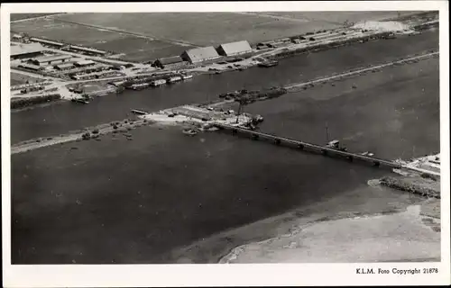 Ak Ramspol Flevoland, Baily Brug, Noordoostpolder, Luftaufnahme 1947