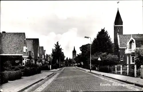 Ak Kapelle Zeeland, Biezelingestraat, Straßenpartie