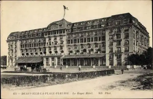 Ak Deauville La Plage Fleurie Calvados, Le Royal Hotel