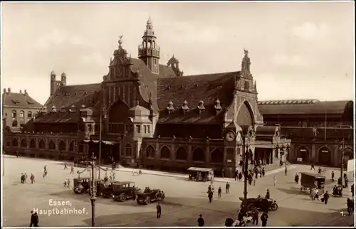 Ak Essen im Ruhrgebiet, Hauptbahnhof, Straßenseite