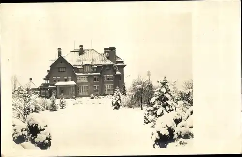 Foto Ak Dresden Ost Blasewitz, Villa im Winter