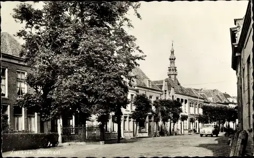 Ak Zierikzee Zeeland, Poststraat, Automobil