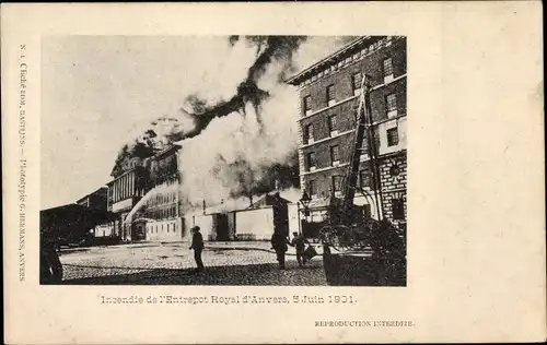 Ak Anvers Antwerpen Flandern, Incendie de l'Entrepot Royal 1901, brennendes Gebäude