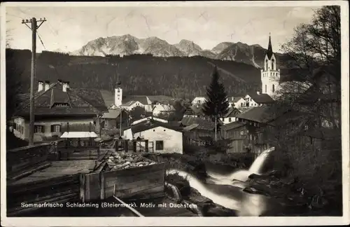 Ak Schladming Steiermark, Blick auf den Ort mit Dachstein