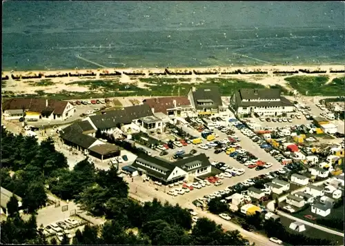 Ak Sahlenburg Cuxhaven in Niedersachsen, Fliegeraufnahme vom Ort, Strand