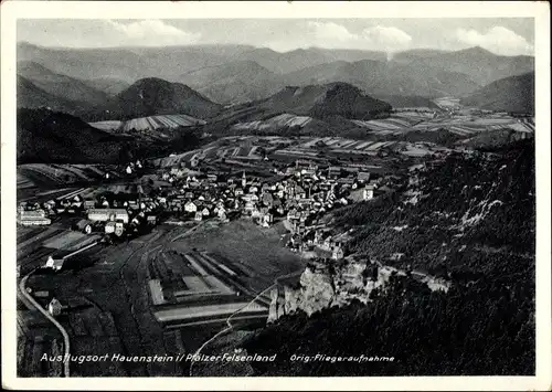 Ak Hauenstein in der Südwestpfalz, Fliegeraufnahme vom Ort