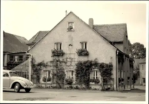 Foto Ak Marbach Marburg an der Lahn?, Villa, Auto