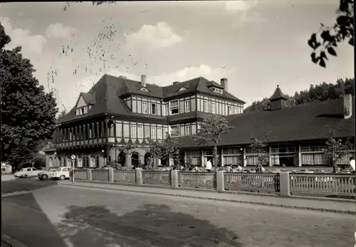 Ak Sitzendorf an der Schwarza in Thüringen, HO Hotel Zur Linde, Fachwerkbau