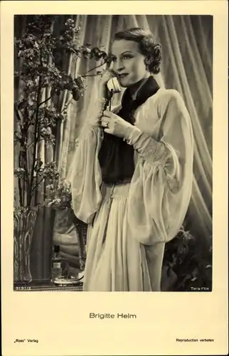 Ak Schauspielerin Brigitte Helm, bekannt aus Metropolis, Telefon, Ross Verlag Nr. 9191/2