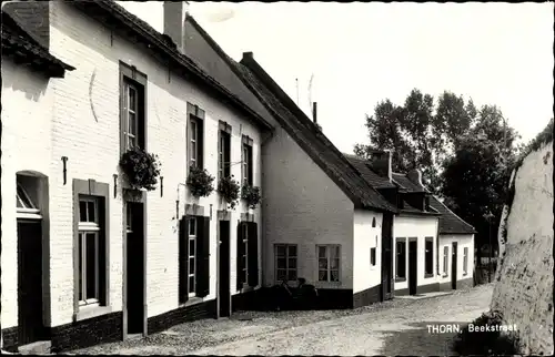 Ak Thorn Limburg, Beekstraat, Straßenpartie, Mauer