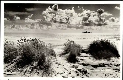 Ak Texel Nordholland, strand biij Hoornder Slag, Panorama, Meerblick, Schiff