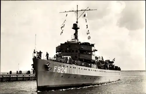 Ak Niederländisches Kriegsschiff, Hr. Ms. Willem v. d. Zaan, Fregat F 824