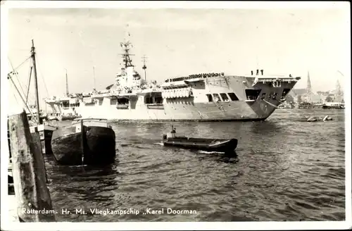Ak Rotterdam, Niederländisches Kriegsschiff, Karel Doorman, Vliegkampschip, Flugzeugträger